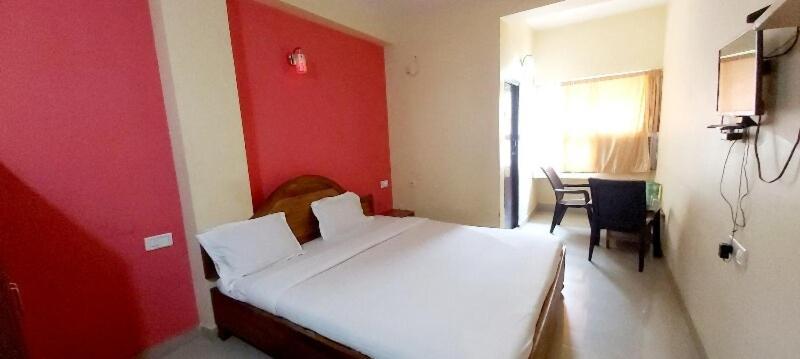 Spot On 80624 Hotel Niladri Complex プリ エクステリア 写真