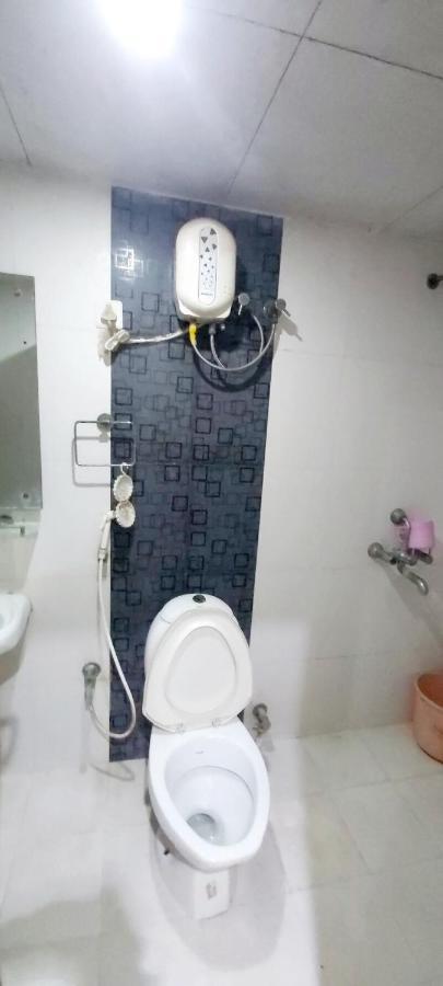 Spot On 80624 Hotel Niladri Complex プリ エクステリア 写真