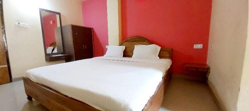 Spot On 80624 Hotel Niladri Complex プリ エクステリア 写真